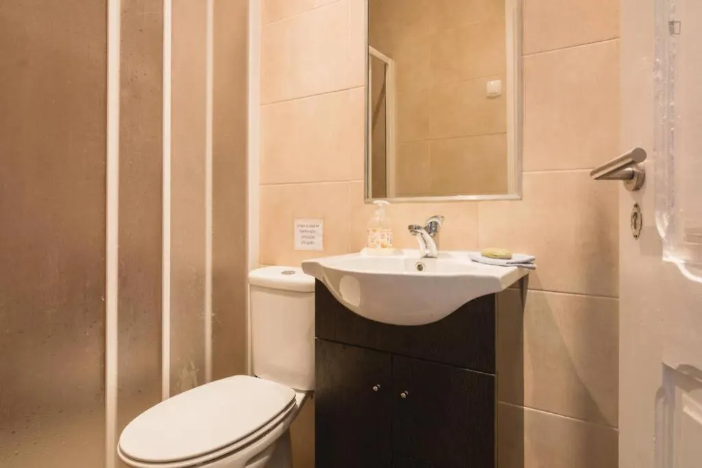 Sunny Terrace Apt, Close To Downtown! 2 Bedroom Flat Lisboa 0*,