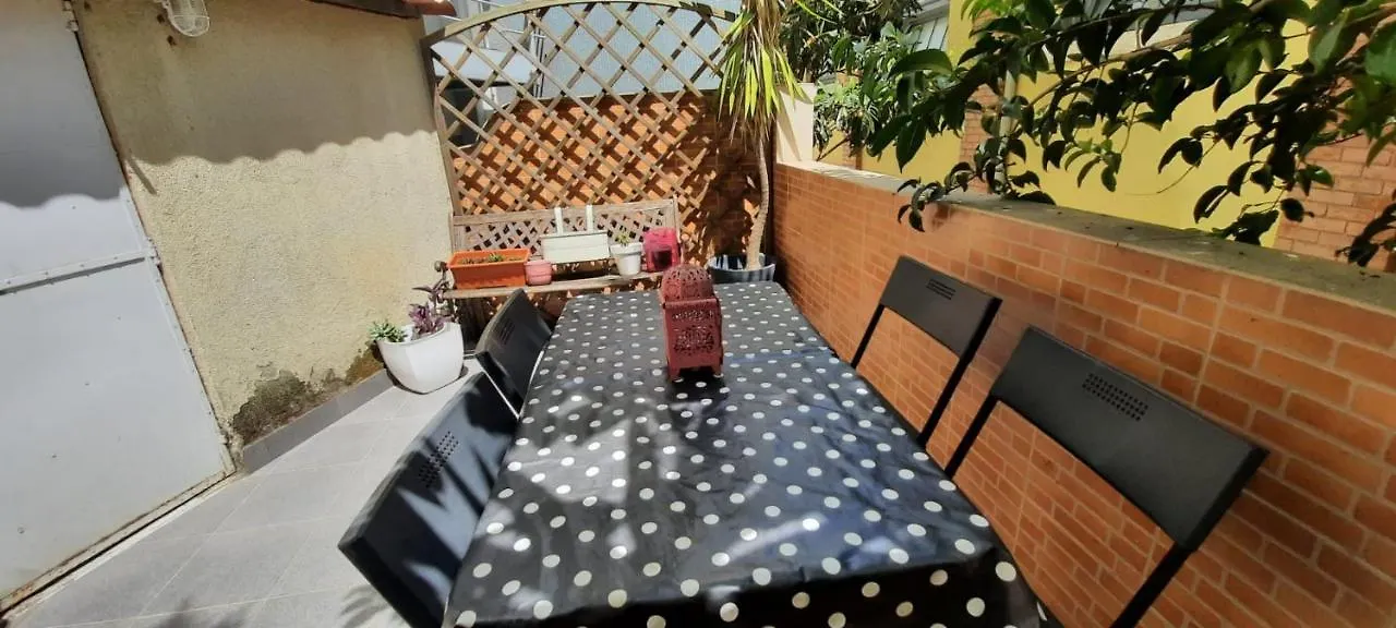 Sunny Terrace Apt, Close To Downtown! 2 Bedroom Flat Lisboa