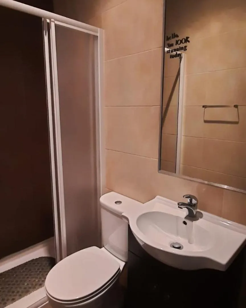 Apartment Sunny Terrace Apt, Close To Downtown! 2 Bedroom Flat Lisbon
